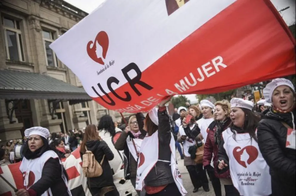 1000 mujeres radicales de todo el país se congregarán en Bariloche