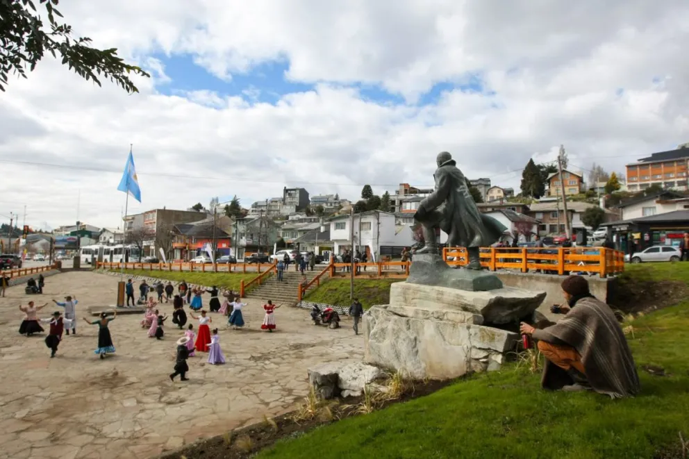 Inauguraron las obras de puesta en valor de la plaza Perito Moreno