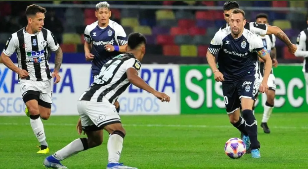 El Lobo cedió la punta: Gimnasia cayó en el final con Central Córdoba y no pudo recuperar el liderazgo
