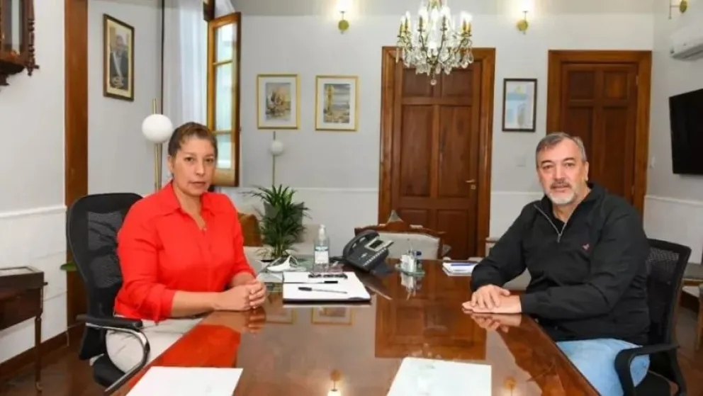 Carreras se reúne hoy con Aguiar en Bariloche para delinear el cierre de año