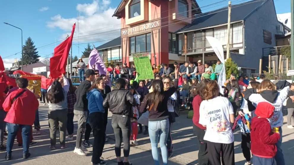 El Bolsón celebró la Primavera Estudiantil 
