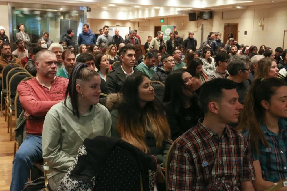 Ofertas de puestos laborales, muestras y charlas al servicio de los barilochenses