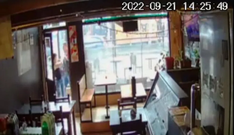 Comerciante quiso evitar una pelea callejera y terminó con la mandíbula fracturada