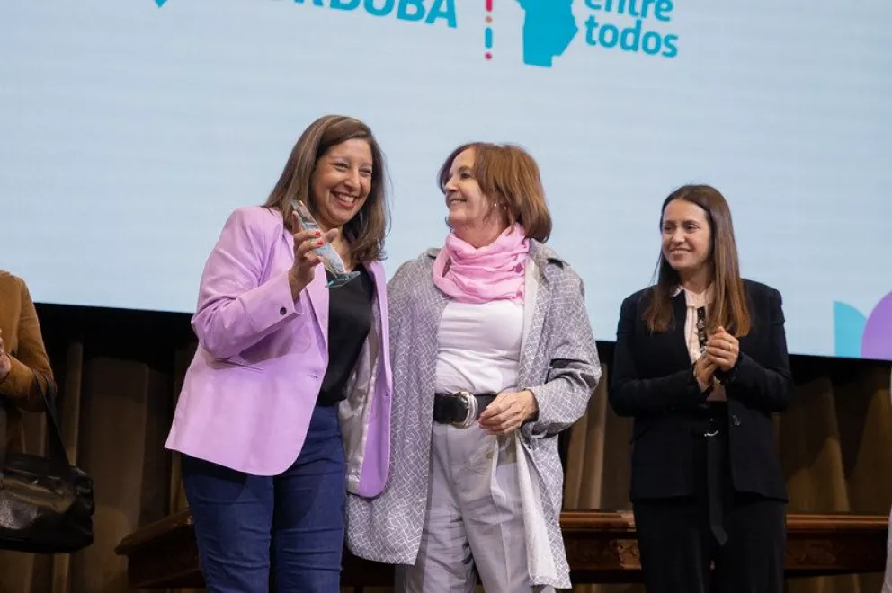 Arabela en el Foro de Mujeres de Gobiernos Locales: “Somos solo dos mujeres gobernadoras en esta enorme Argentina"