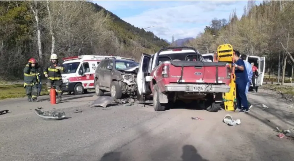 Trágico choque frontal en San Martín de los Andes: un muerto y un nene grave