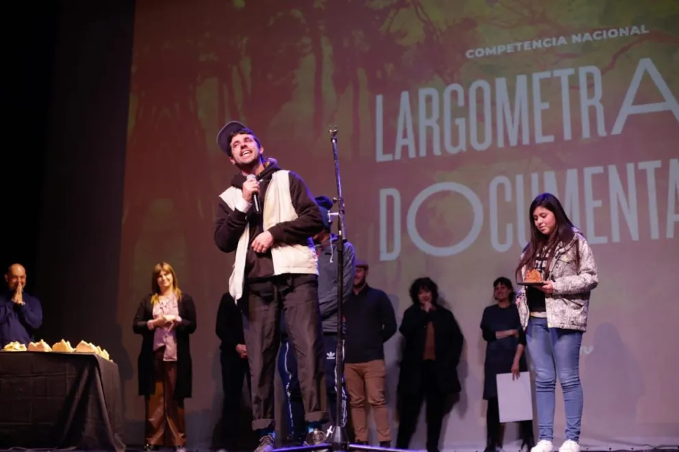 “El racismo avanza y se camufla en forma de derechos humanos”