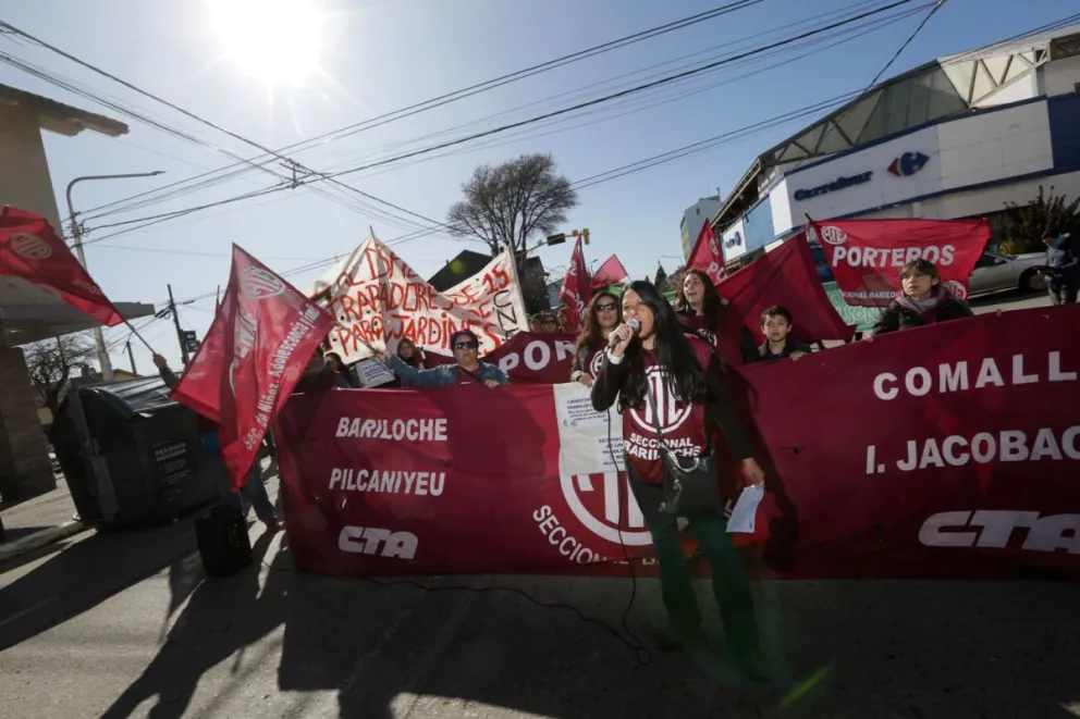 Continúa el paro de ATE en Bariloche pese a la suspensión de la medida a nivel provincial 