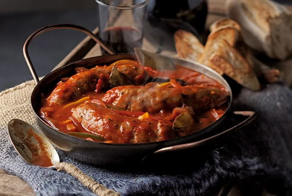 Riquísima receta: chorizos a la pomarola en 6 pasos