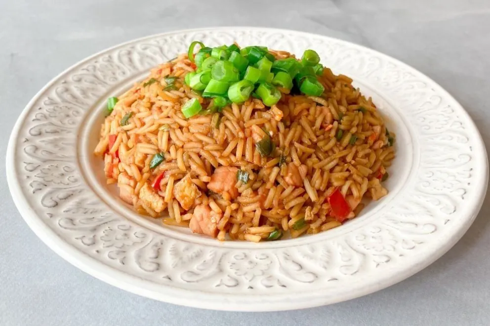 Viaje internacional por la cocina: aprende a cocinar un arroz chaufa, clásico peruano