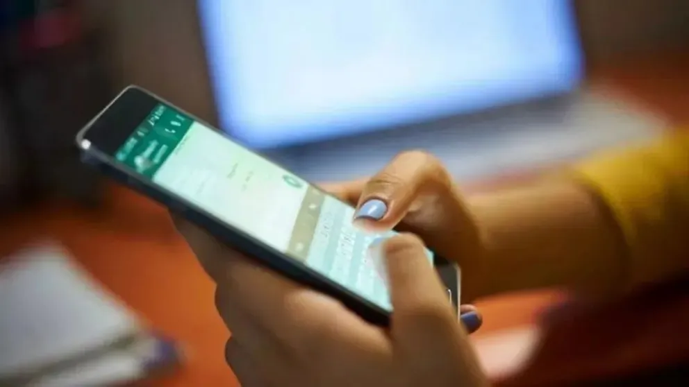 ¡No lo abras! El whatsapp que ofrece premios de un supermercado es fraude