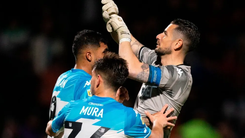 El conflicto de Gabriel Arias con hinchas de Platense: los gritos que lo hicieron reaccionar