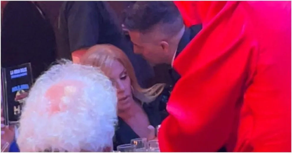 Cómo fue el cruce de Ángel de Brito y Susana Roccasalvo en los Martín Fierro tras años de juicio