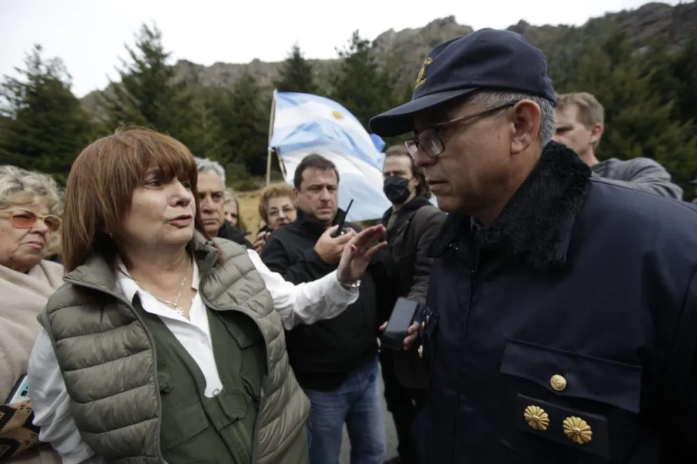 Bullrich: "Basta de terroristas disfrazados de mapuches en Argentina"
