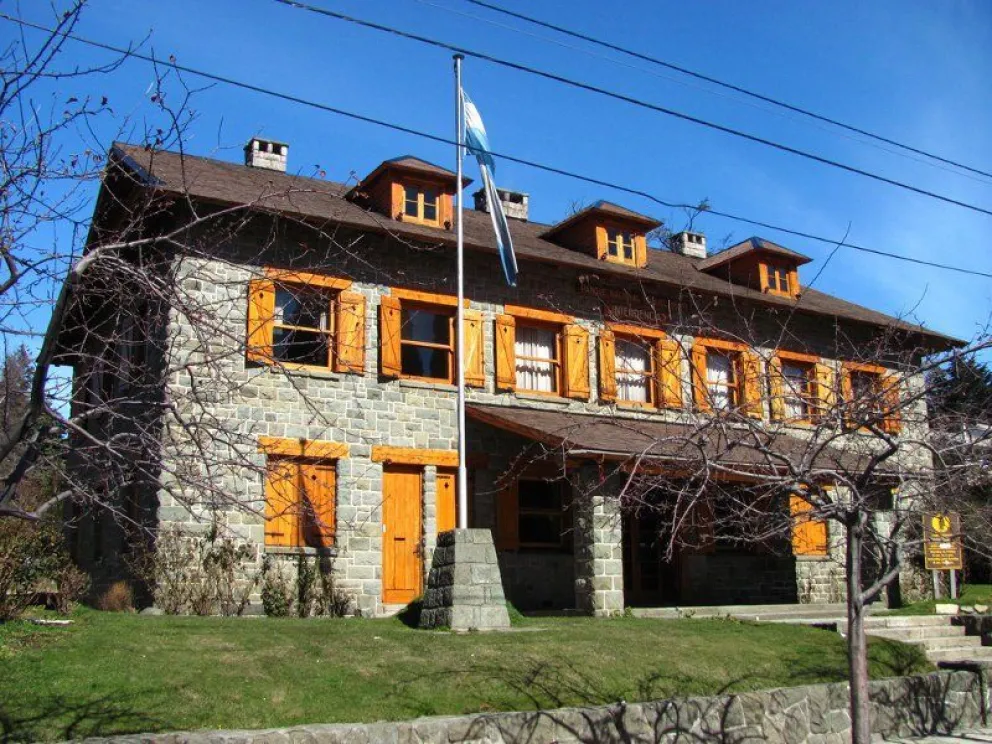 Denuncian al Parque Nahuel Huapi por “abuso de autoridad, encubrimiento y secuestro ilegal de armas”