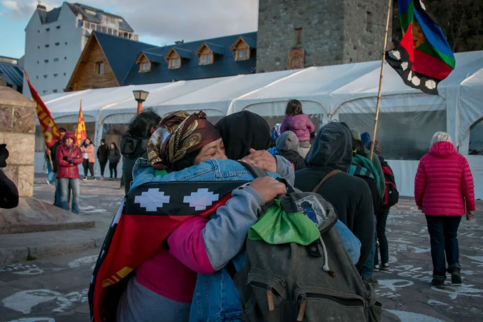 Llevan 20 días de huelga de hambre las mujeres mapuches detenidas en Villa Mascardi