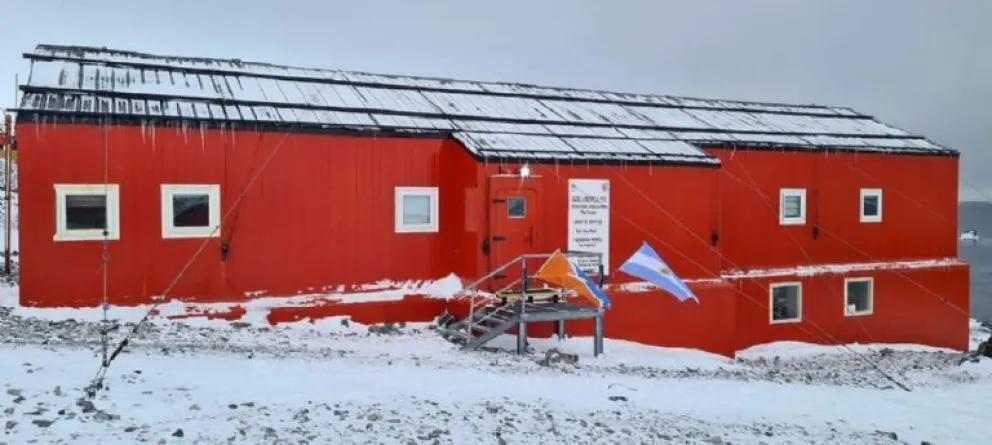 Una conexión especial: la única escuela de la Antártida prepara una comunicación con astronautas de la Estación Espacial