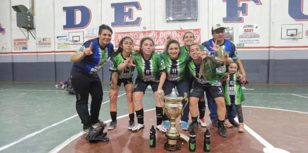  El femenino de El Trébol es bicampeón del futsal en ADeFul