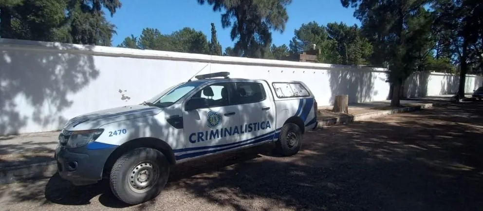 Macabro robo en el cementerio: dejaron un cuerpo tirado y le cortaron una extremidad