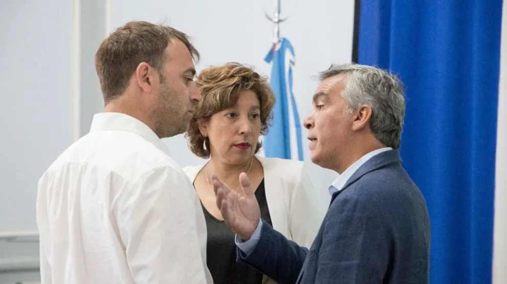 Río Negro tendría elecciones anticipadas por ley