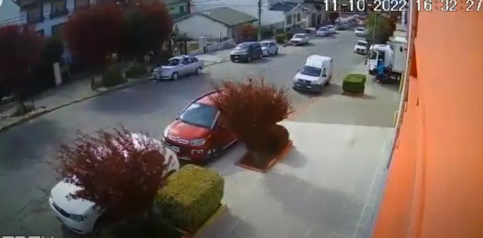 Hurtó una billetera de un camión estacionado mientras el trabajador estaba descargando mercadería