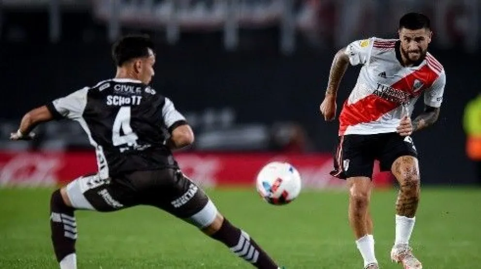 River recibe a Platense en el Monumental en busca de la Libertadores: a qué hora juegan