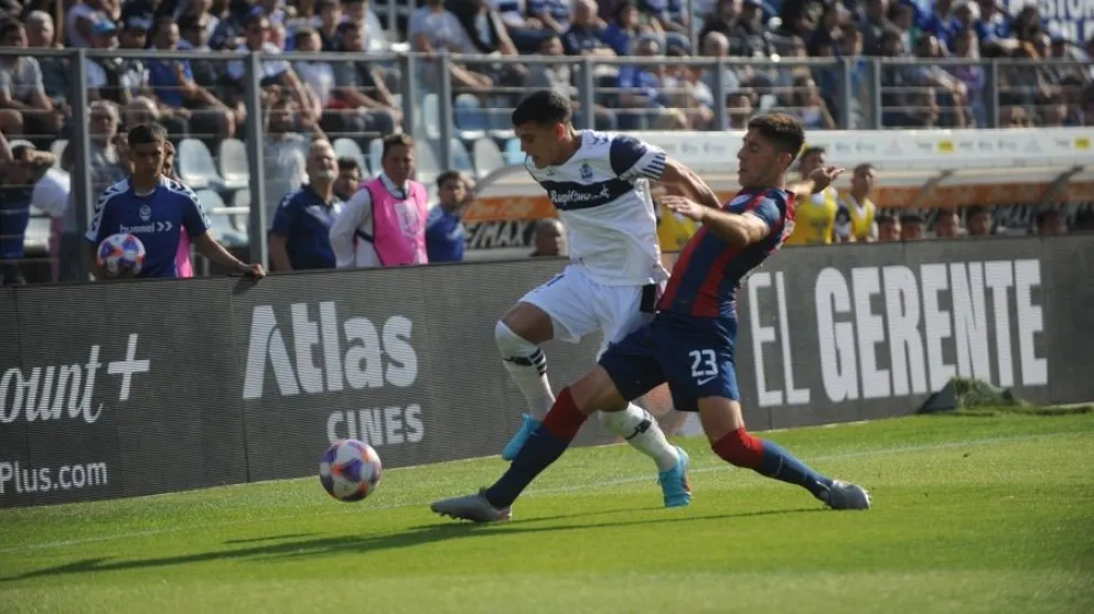 El Ciclón lo complicó: Gimnasia cayó con San Lorenzo y se alejó de Boca