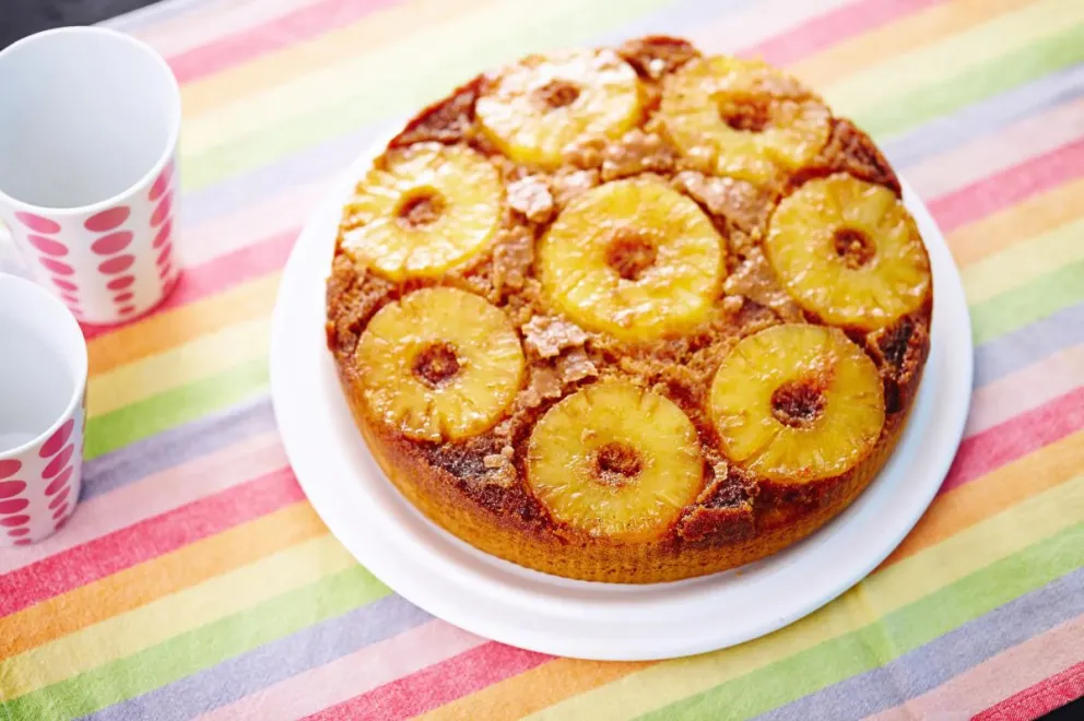 Para la merienda: hacé una torta invertida de ananá 