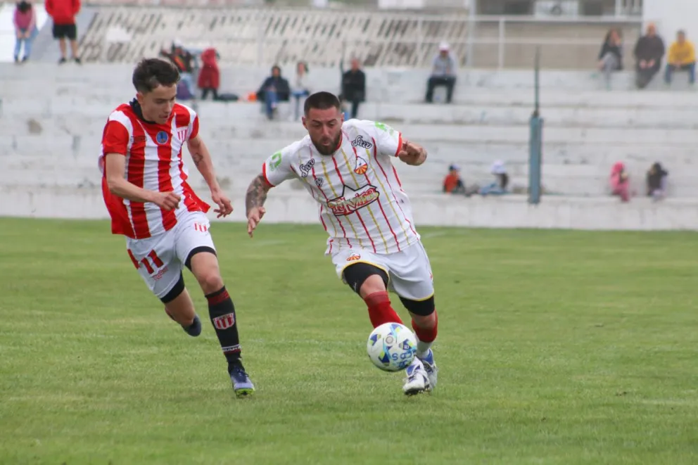 Estudiantes y Cruz del Sur quedaron a mano