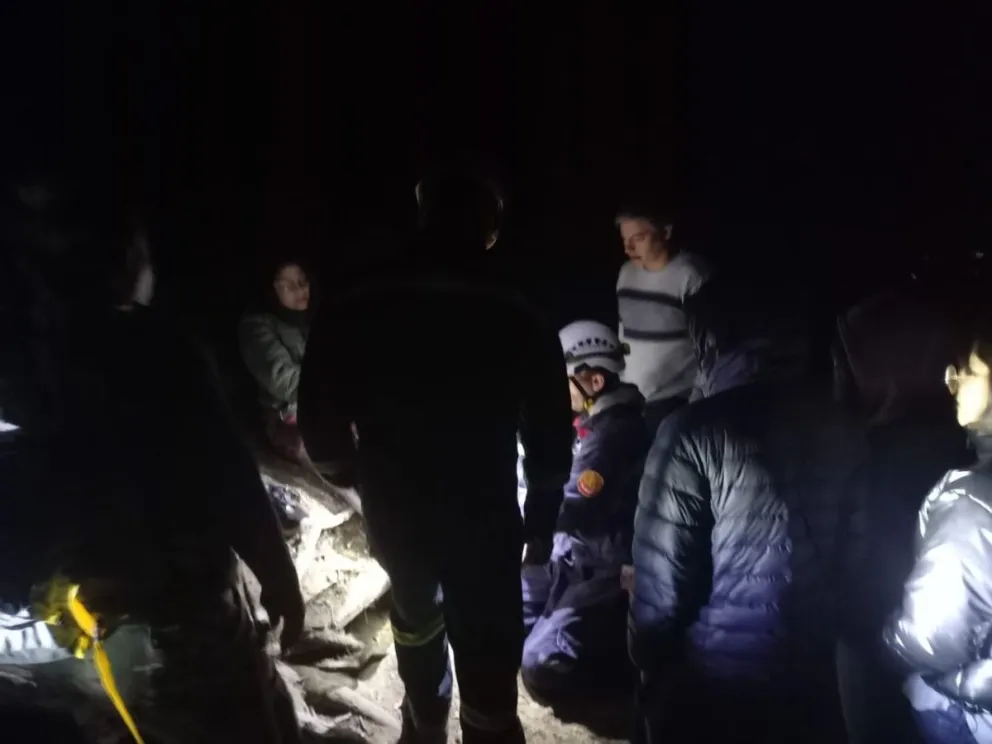 Debieron auxiliar a una mujer que se lesionó descendiendo del cerro Piltriquitrón
