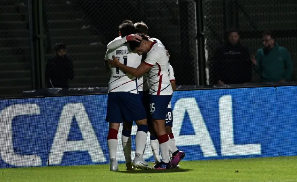 El Ciclón sueña con la Sudamericana: San Lorenzo goleó a Sarmiento en Junín