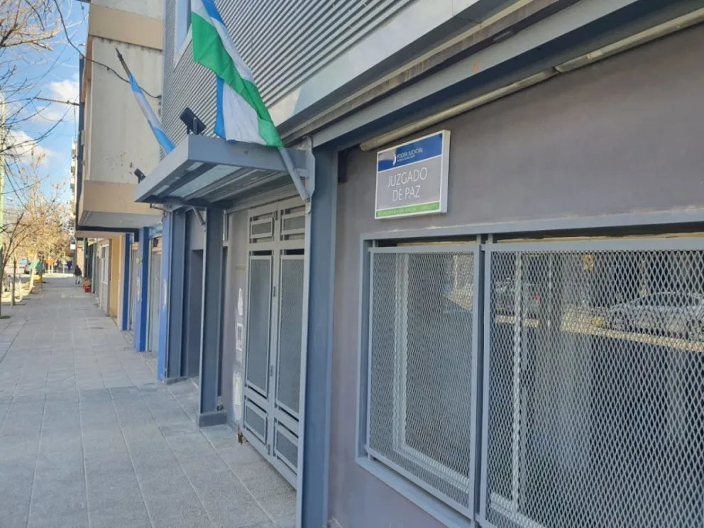 Pretendía comprar una moto y, por error, figuraba en matrimonio con una mujer desconocida