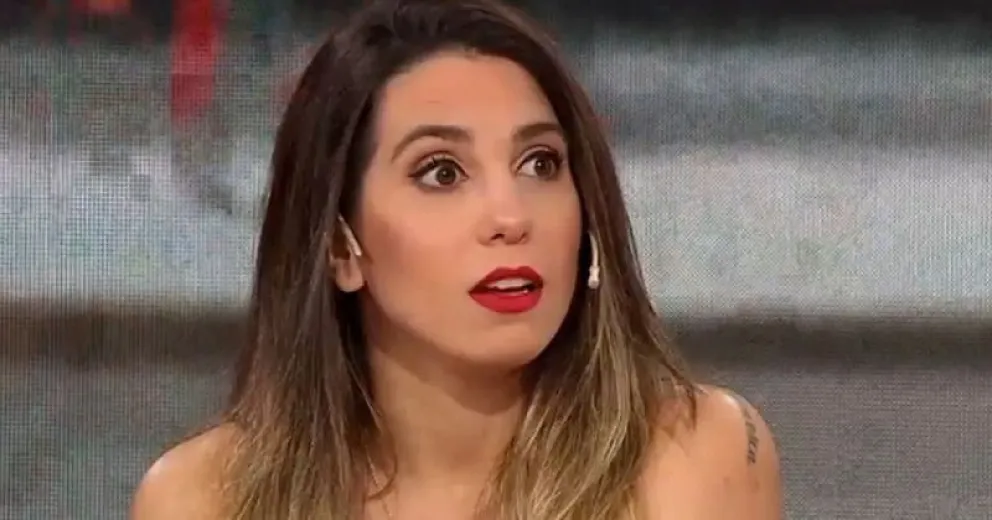 El incómodo momento que vivió Cinthia Fernández con su hija Francesca: "Me grabó en el baño y..."