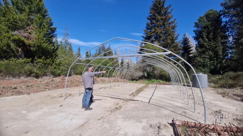 Parques instalará un invernadero de producción de especies nativas en la Escuela Militar de Montaña