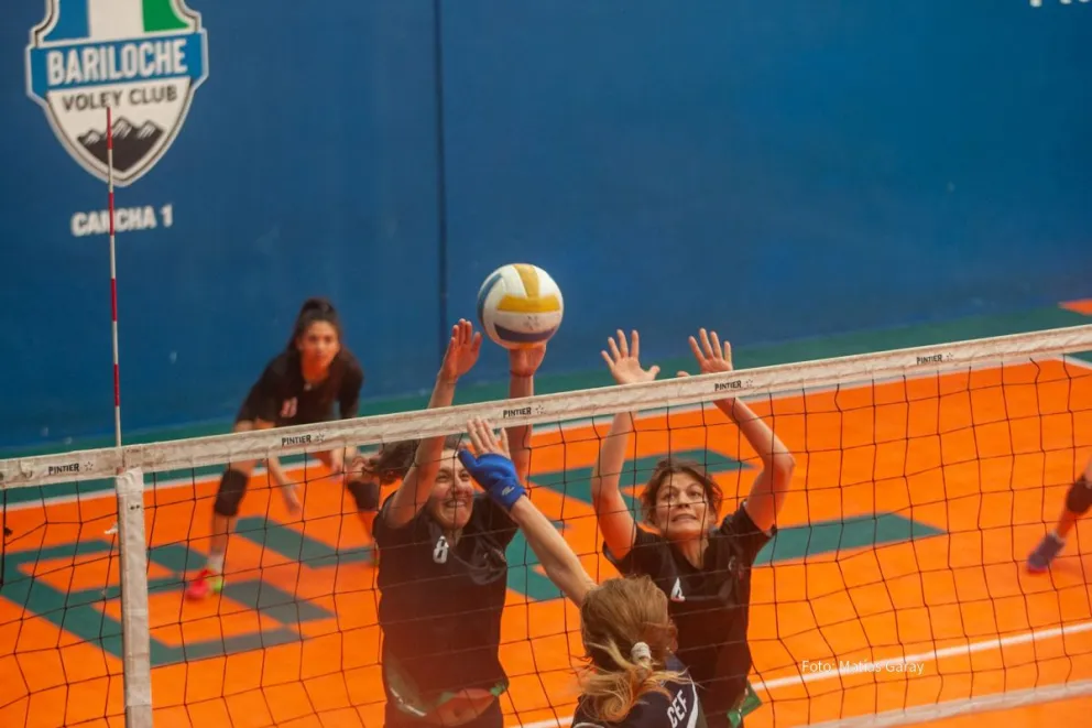 Todo listo para las semifinales en la Liga de Vóley de Bariloche