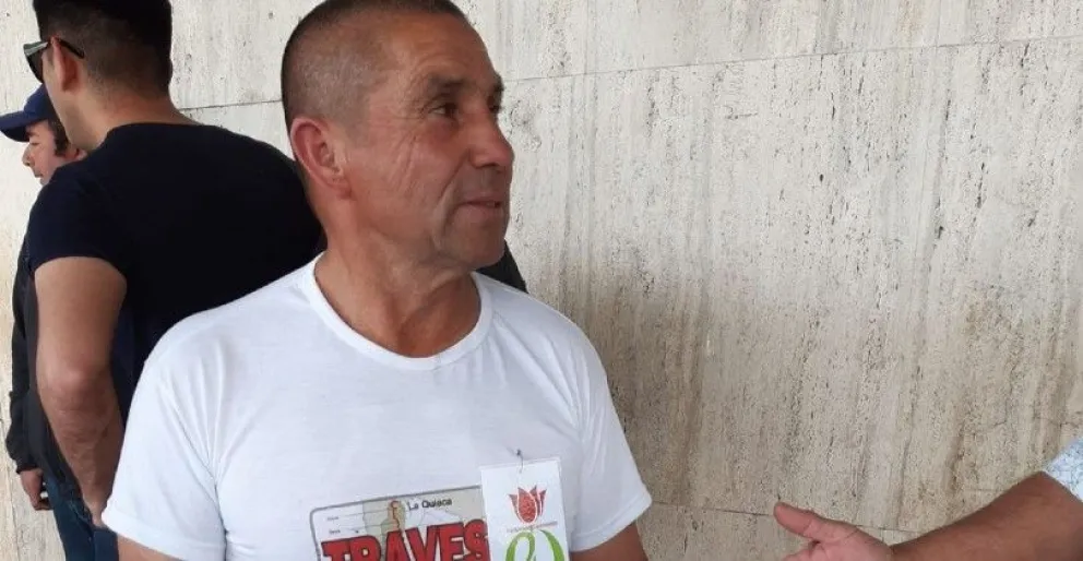Llega a Bariloche el ciclista con Parkinson que busca unir La Quiaca con Ushuaia