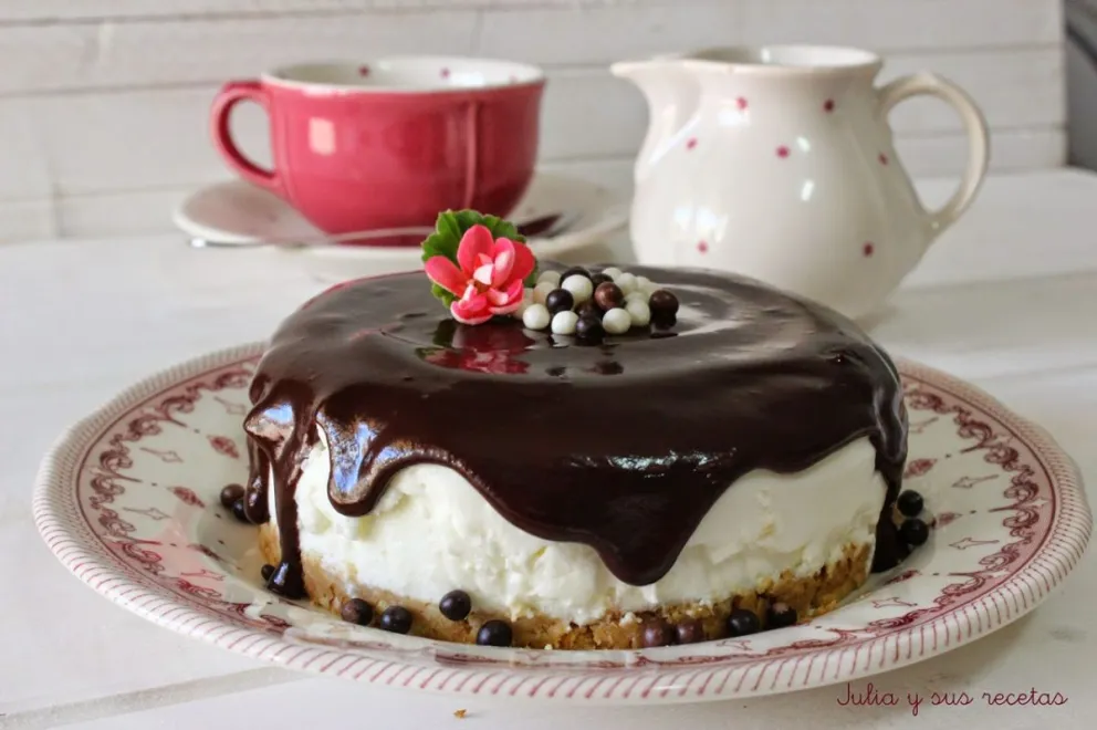 ¡Bien refrescante! Receta de tarta helada de yogur y chocolate