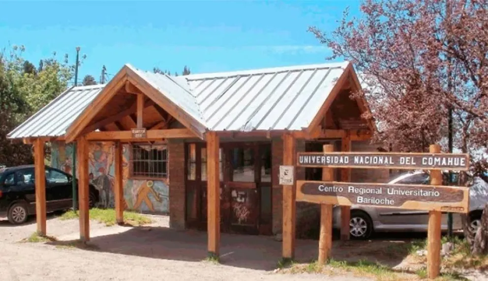 En la UnCO Bariloche, la definición pasará por cada cátedra sobre si adherir o no 