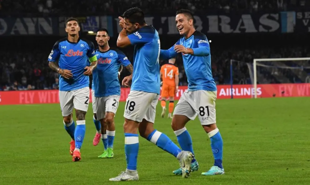 Teléfono para Scaloni: Gio Simeone marcó un doblete en quince minutos para el triunfo del Napoli ante Rangers