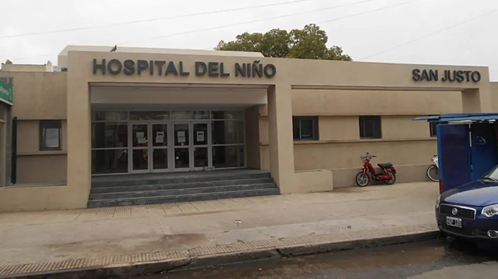 Aberrante: tiene 12 años, era violada por su padrastro y dio a luz en el baño de su casa