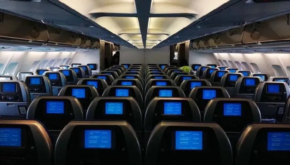 Cruceros, viajes y más: una aerolínea sortea premios entre pasajeros que elijan el asiento del medio