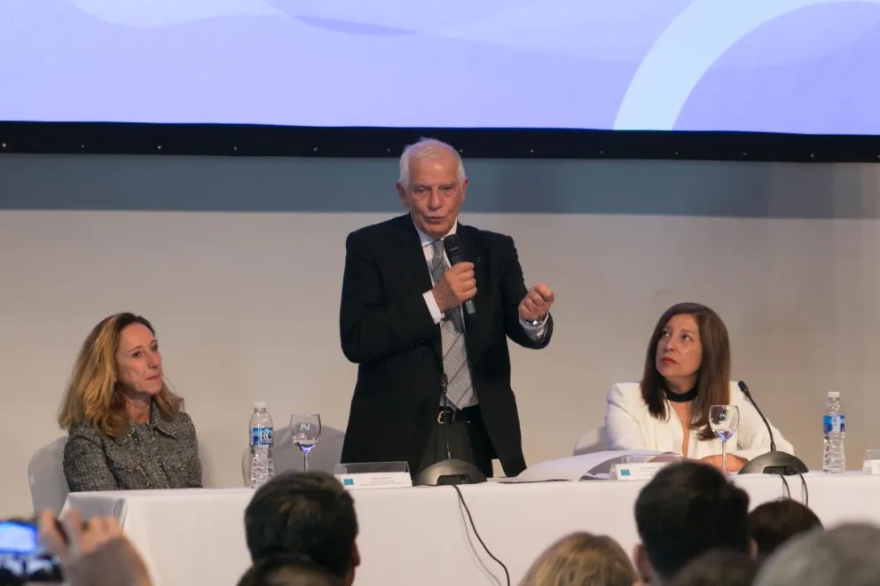 Cambio climático y defensa de la democracia fueron los temas sobresalientes del encuentro con la UE