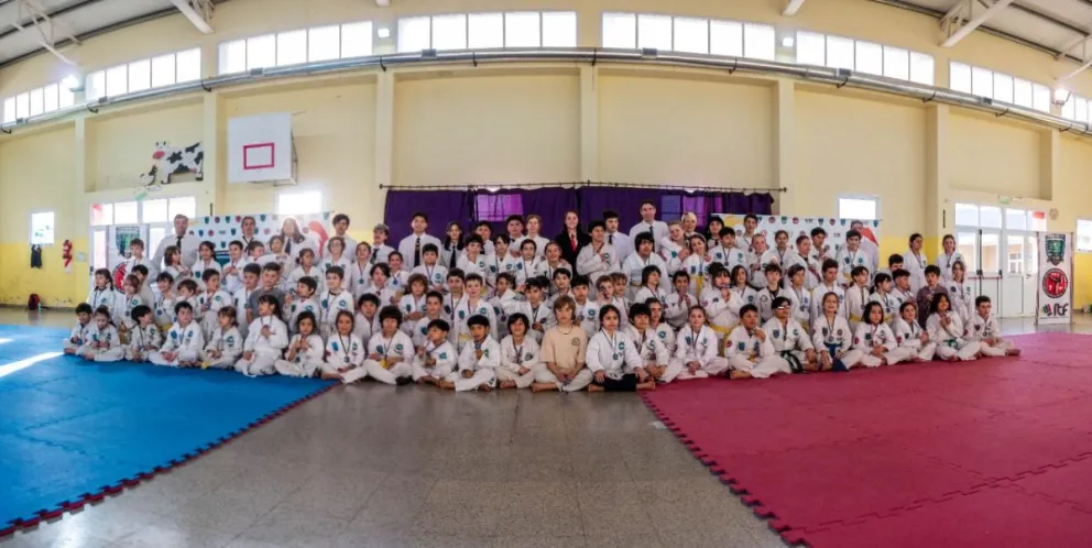 El Municipal 3 se llena de taekwondo