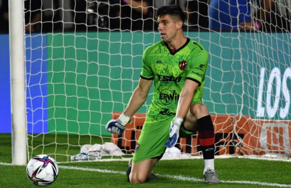 Un grande del fútbol argentino quiere al arquero de Patronato que amargó a River y Boca en la Copa Argentina