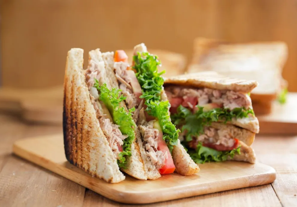 Cómo hacer un sándwich de atún facilísimo e ideal para la vianda