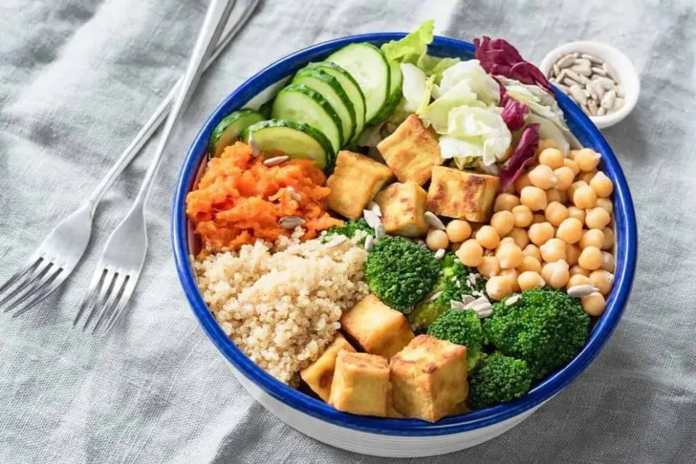 Día Mundial del veganismo:¿cómo impacta la dieta en nuestro cuerpo?