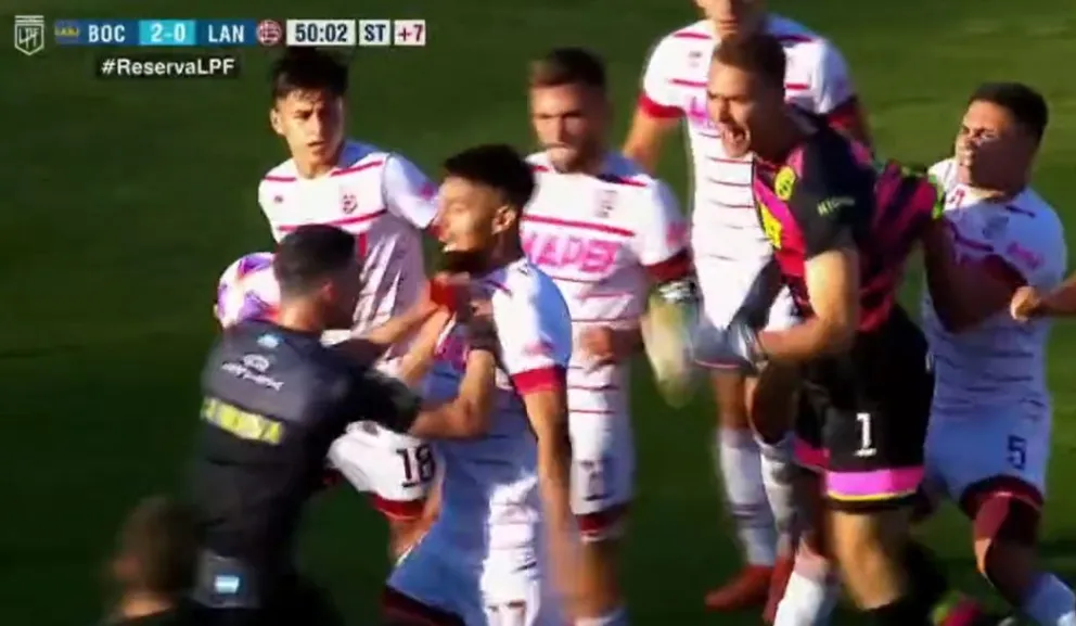 VIDEO: agresión al árbitro en la final del Trofeo de Campeones de Reserva entre Boca y Lanús
