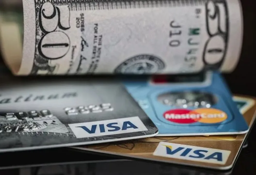 Nueva medida: los turistas extranjeros podrán pagar con tarjetas al valor del dólar MEP