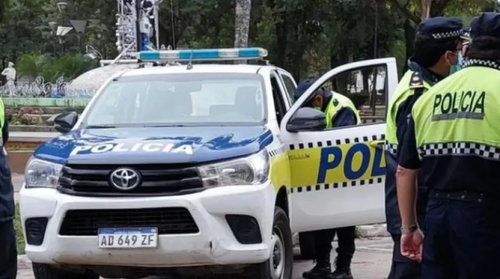 Una policía mató a su hijo de 4 años a puñaladas e intentó suicidarse