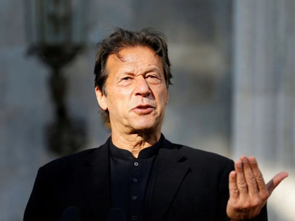 VIDEO: ataque a balazos al ex primer ministro de Pakistán en una marcha de protesta