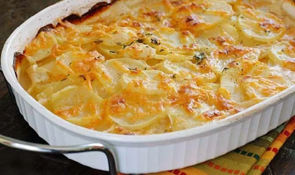 Papas a la crema gratinadas: con pocos ingredientes y en tan sólo ¡seis pasos!